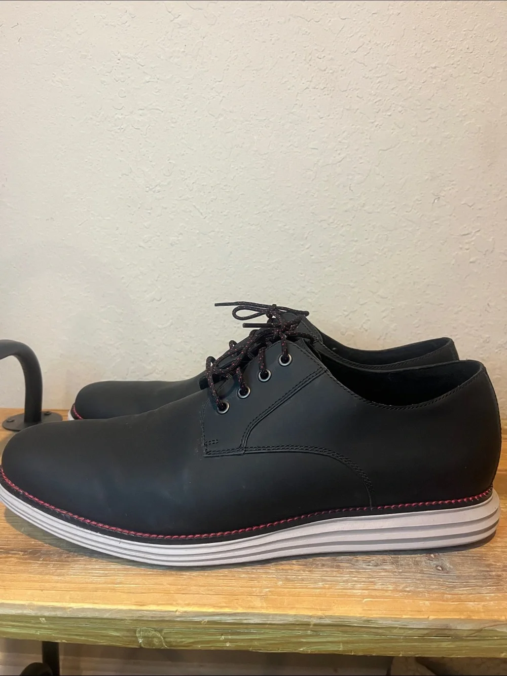 Cole Haan Original Grand Plain Toe Derby Shoes Black with Red Stitching size 13